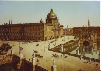 Berlin - D 2005 07 003 ●